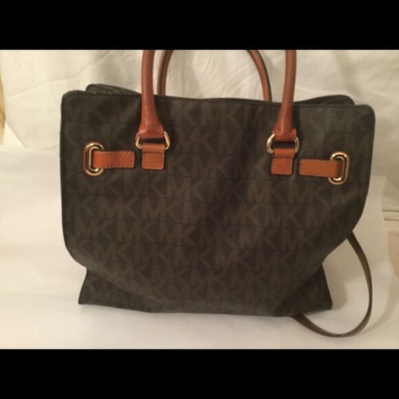 Michael Kors Hamilton PVC Signature Large NS Tote - Picture 3 of 8